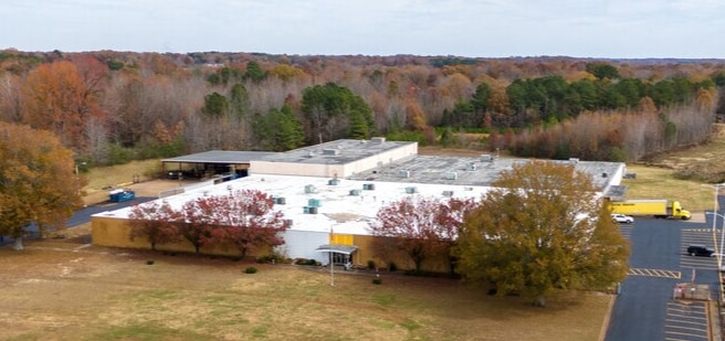 1731 Mineral Wells Ave, Paris, TN for sale Primary Photo- Image 1 of 2