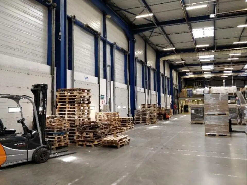 Industriel dans Miribel à louer Photo intérieure- Image 1 de 5