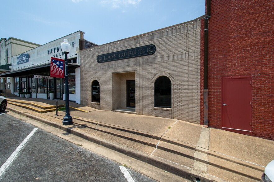 107 N Main St, Henderson, TX à vendre - Photo du bâtiment - Image 2 de 22