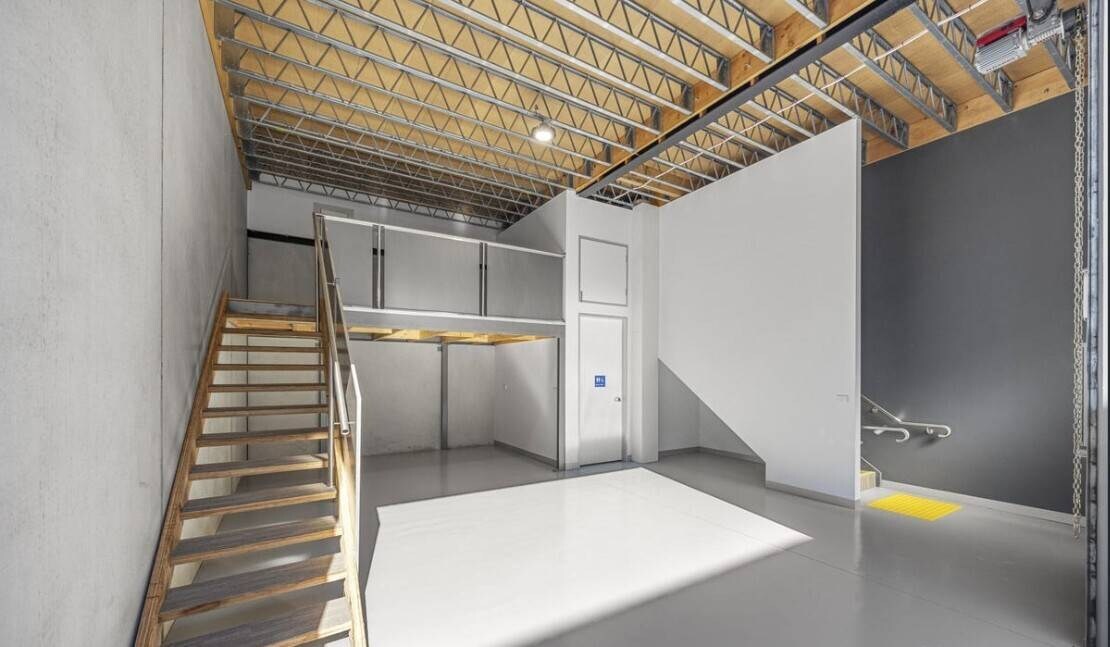 28-36 Japaddy St, Mordialloc for lease Interior Photo- Image 1 of 3