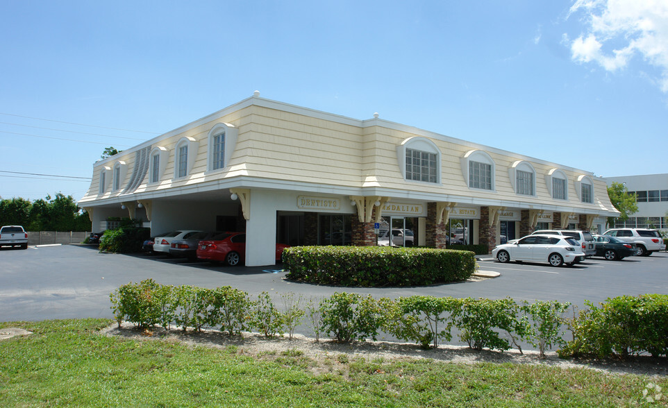 784 US Highway 1, North Palm Beach, FL for lease - Building Photo - Image 3 of 19