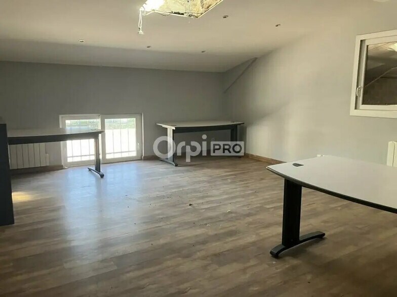 Flex dans Beaune à louer - Photo du bâtiment - Image 2 de 5