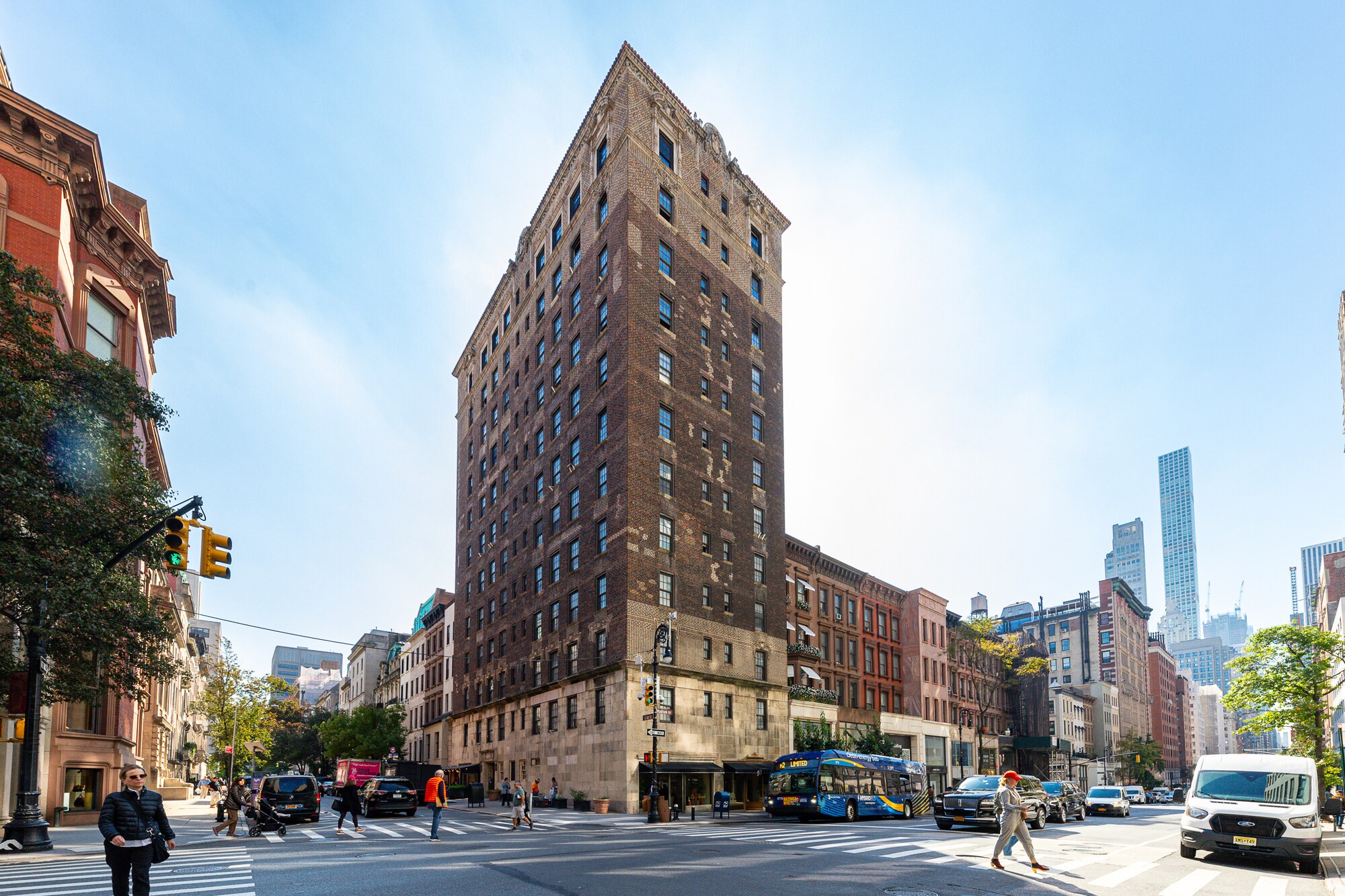809-811 Madison Ave, New York, NY for lease Primary Photo- Image 1 of 23