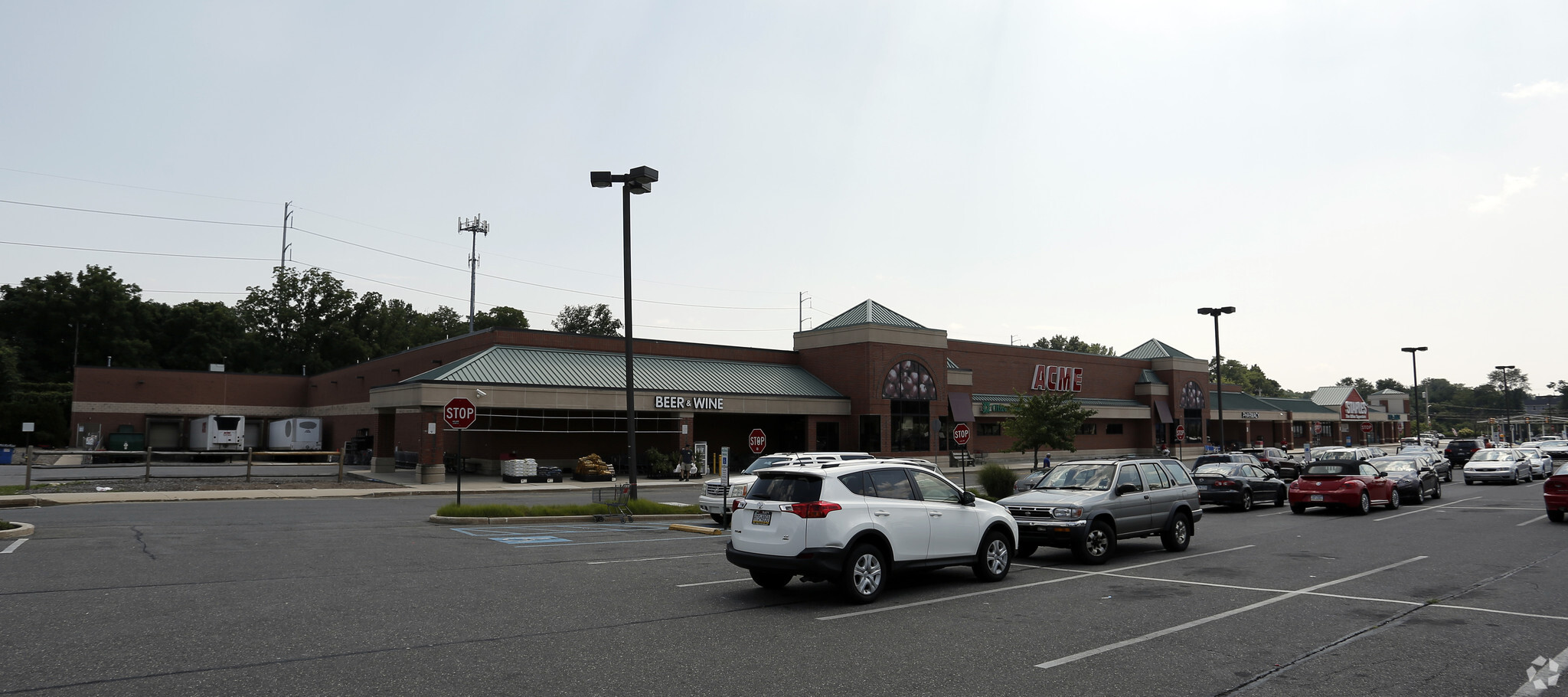 124 Morton Ave, Folsom, PA for lease Building Photo- Image 1 of 5