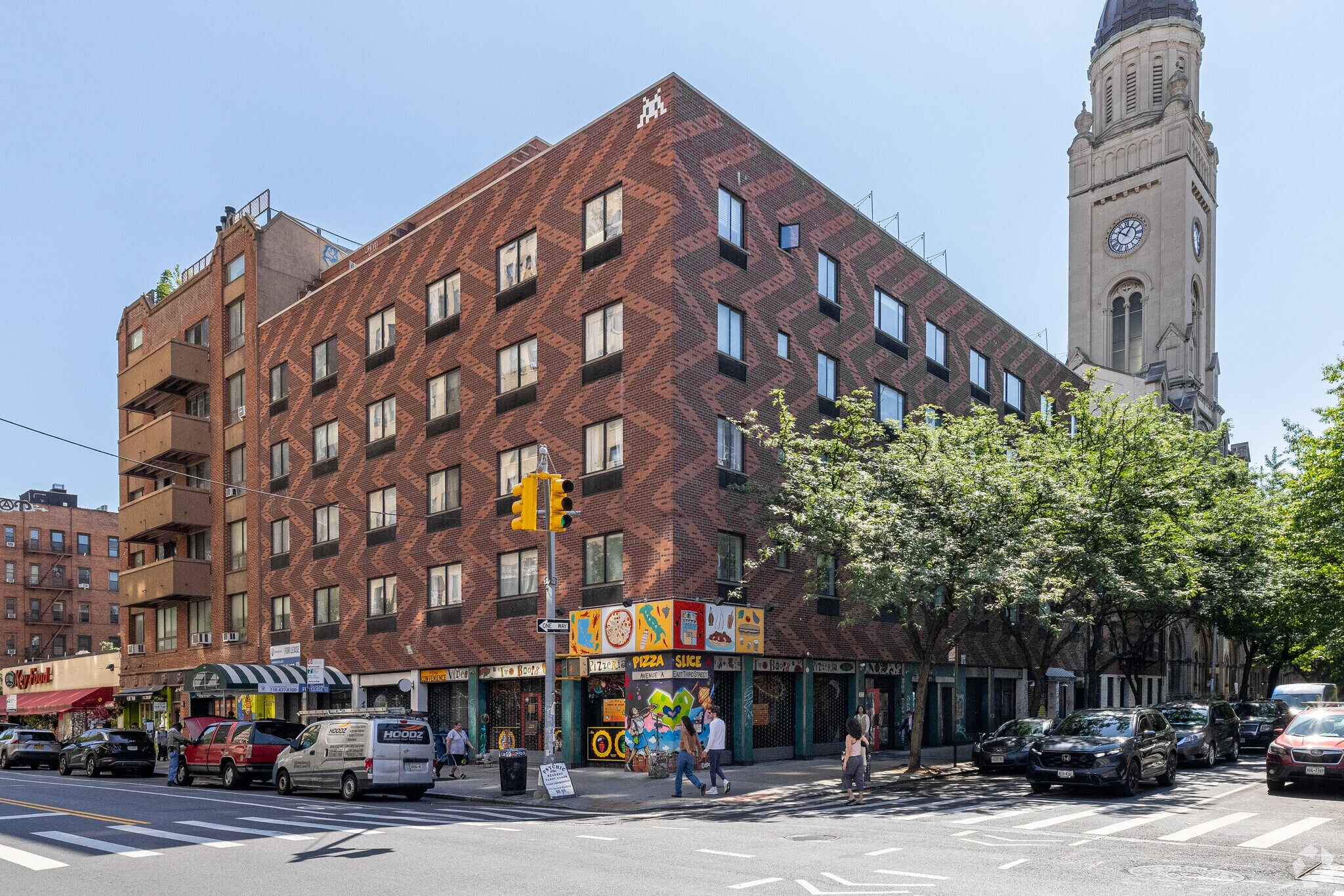 42-46 Avenue A, New York, NY à louer Photo principale- Image 1 de 5