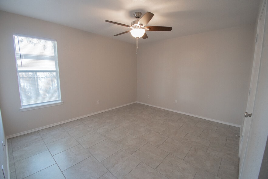 800 James Loop, Killeen, TX à vendre - Photo intérieure - Image 2 de 14