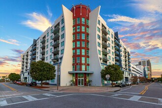 1190 E Washington St, Tampa, FL for lease Building Photo- Image 1 of 1