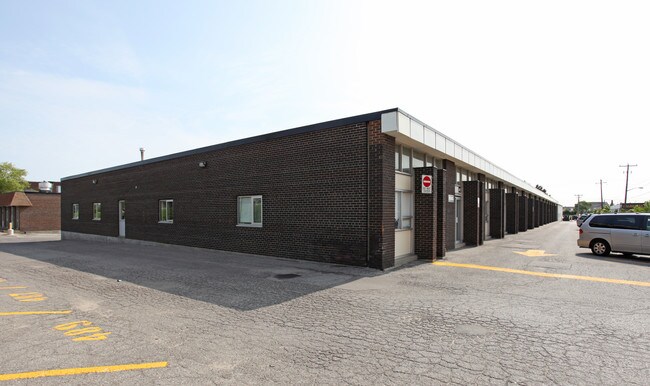 More details for 485-515 Champagne Dr, Toronto, ON - Industrial for Lease