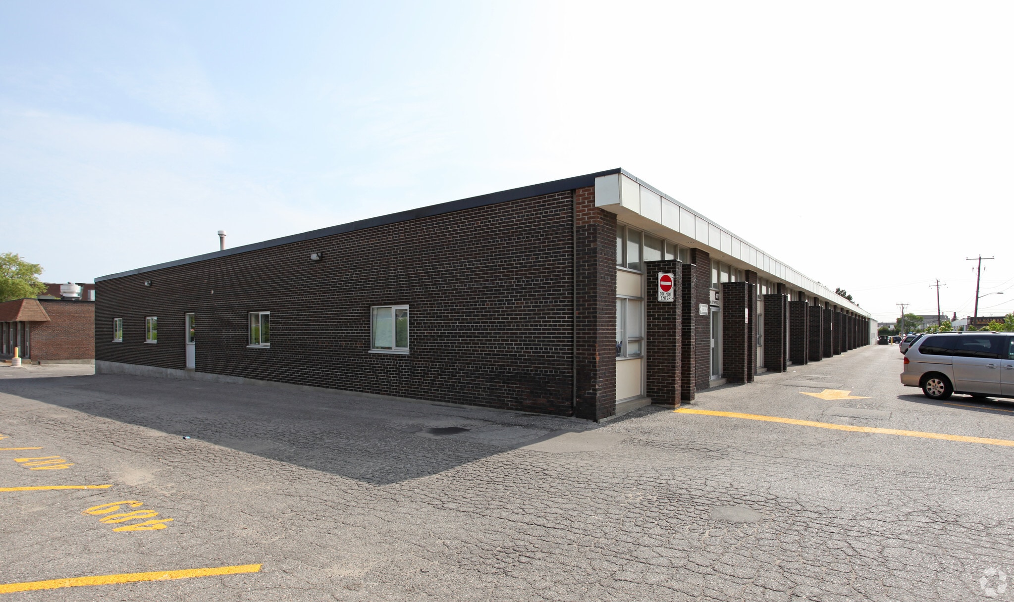 485-515 Champagne Dr, Toronto, ON for lease Primary Photo- Image 1 of 3