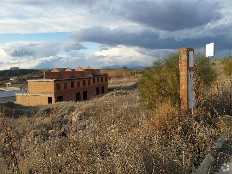 Calle de la Iglesia, 16, Tórtola de Henares, Guadalajara for sale - Primary Photo - Image 1 of 3