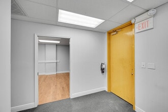 21301 Powerline Rd, Boca Raton, FL for lease Interior Photo- Image 2 of 20