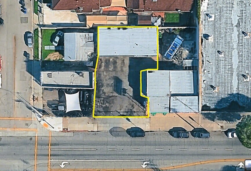 4141 E Olympic Blvd, Los Angeles, CA à louer - Photo du bâtiment - Image 3 de 4