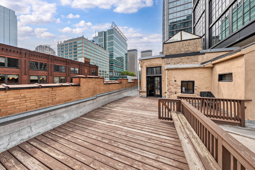 601 W Randolph St, Chicago, IL à vendre - Photo du bâtiment - Image 1 de 23