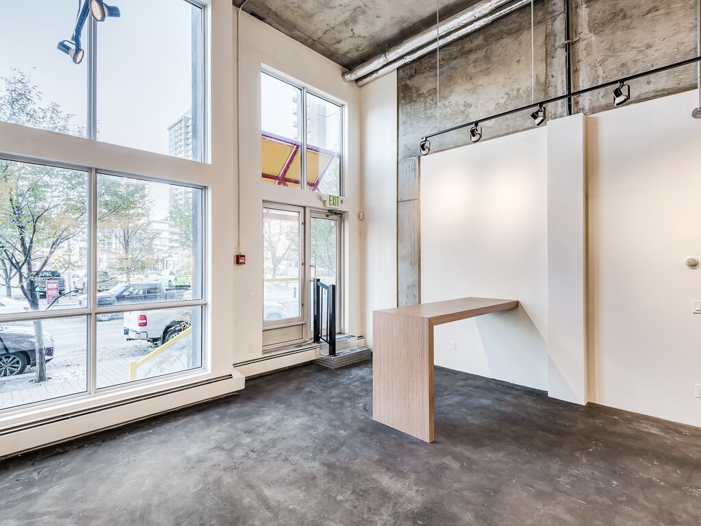 535 8th Ave SE, Calgary, AB for sale Building Photo- Image 1 of 1