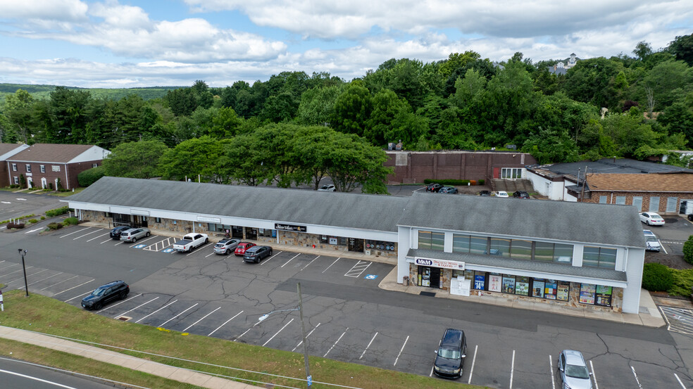 40 Chamberlain Hwy, Berlin, CT for lease - Building Photo - Image 3 of 17