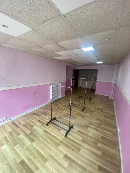 11 Mill St, Brierley Hill for lease - Building Photo - Image 2 of 9
