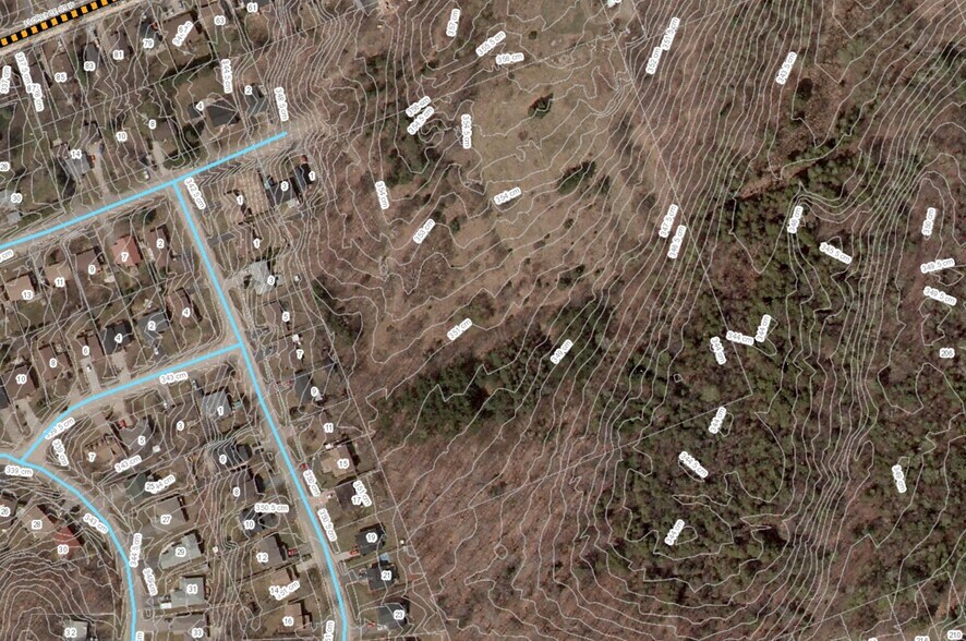 1 Part Lot 12 Conc, Huntsville, ON à vendre - Photo du bâtiment - Image 3 de 7