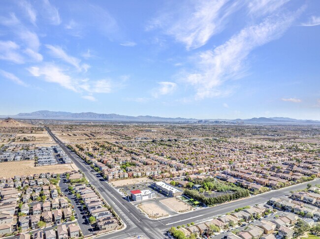 Plus de détails pour NE Corner of Fort Apache & Gomer Rd, Las Vegas, NV - Terrain à louer