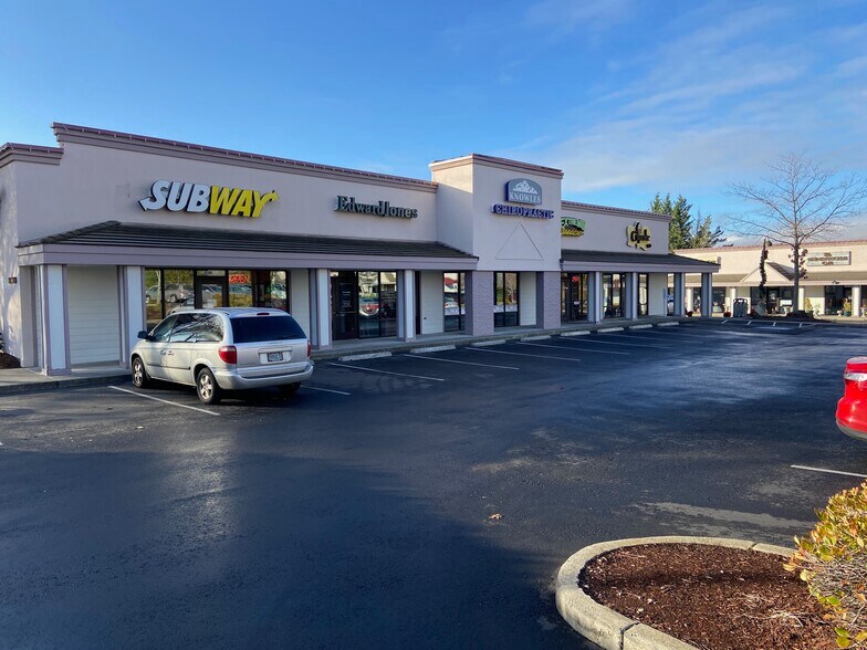 930-980 N Phoenix Rd, Medford, OR à louer - Photo principale - Image 3 de 4