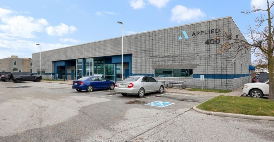 4510 Rhodes Dr, Toronto, ON for lease Primary Photo- Image 1 of 3