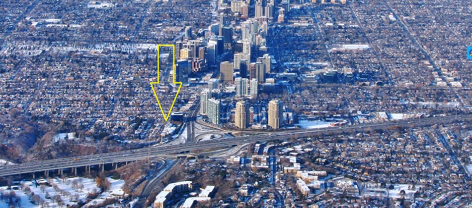 21-23 Franklin Ave, Toronto, ON à vendre - Photo du bâtiment - Image 2 de 21