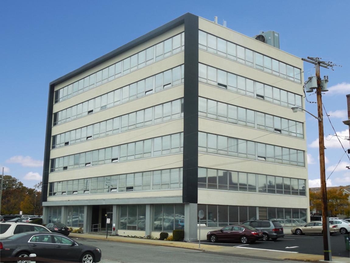 99 W Hawthorne Ave, Valley Stream, NY for lease Building Photo- Image 1 of 6