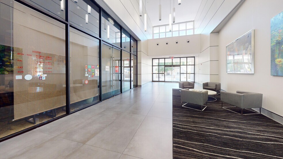 550 Pharr Rd NE, Atlanta, GA à vendre - Photo du bâtiment - Image 2 de 45