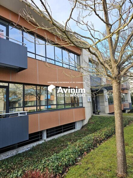 Bureau dans Rennes à louer - Photo du bâtiment - Image 2 de 11