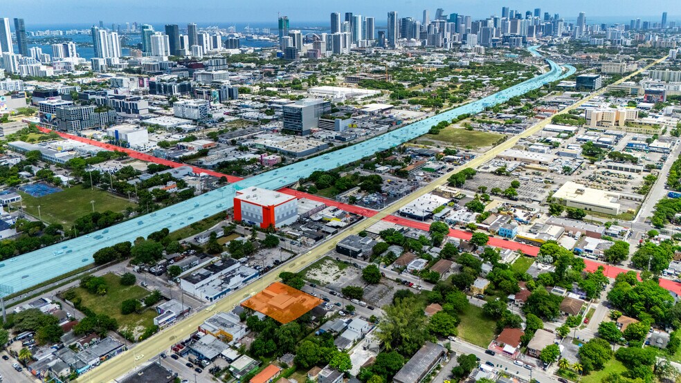 3002 NW 7th Ave, Miami, FL à vendre - Photo du bâtiment - Image 3 de 4