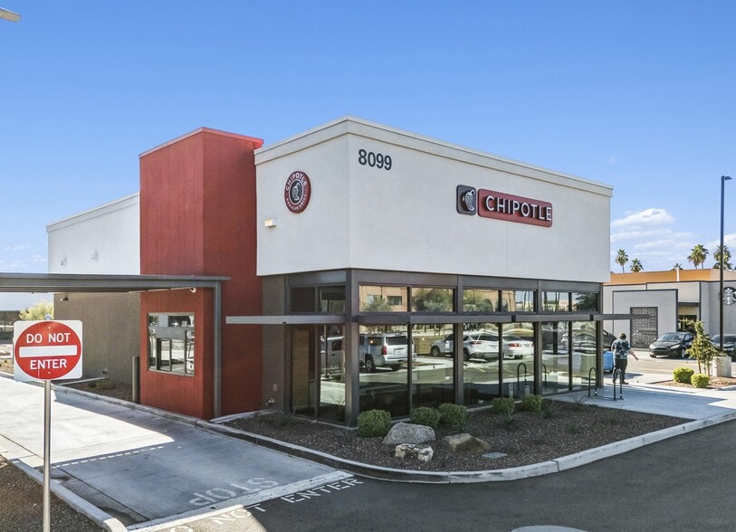 8099 E McDowell Rd, Scottsdale, AZ for sale - Primary Photo - Image 1 of 6