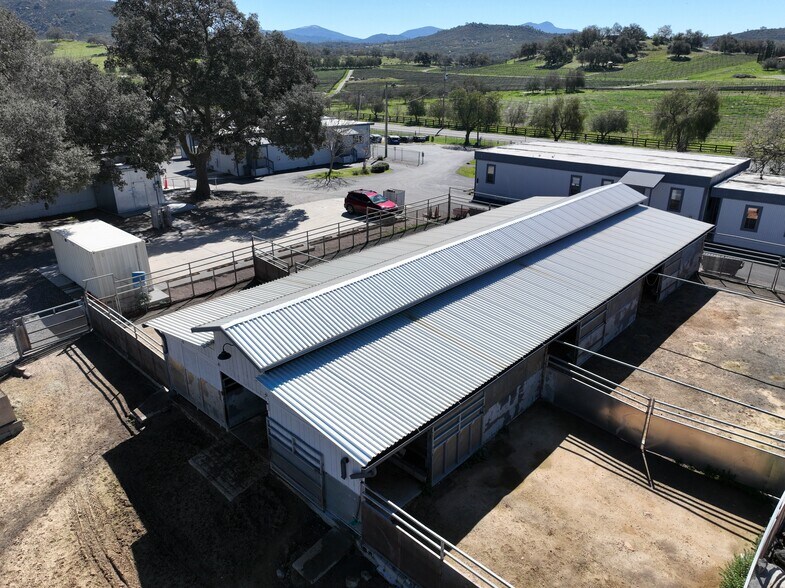 26578 Old Julian Hwy, Ramona, CA à vendre - Photo du bâtiment - Image 3 de 6