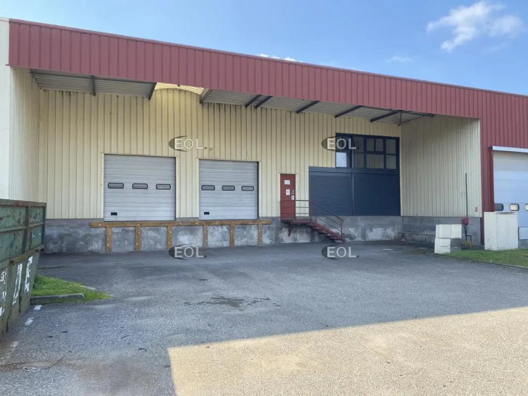 Industrial in Corbas for lease Building Photo- Image 1 of 12