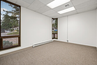 4002-4014 148th Ave NE, Redmond, WA for lease Building Photo- Image 1 of 14