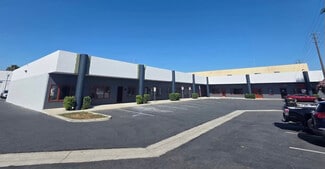 Plus de détails pour 1201-1215 E Warner Ave, Santa Ana, CA - Commerce de détail à louer