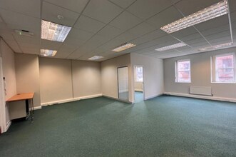 New St, Aylesbury à louer Photo intérieure- Image 2 de 6