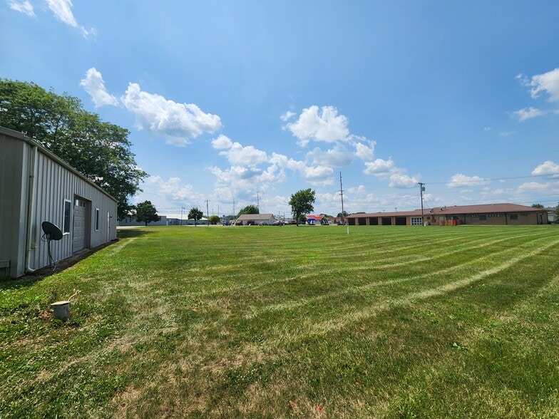 1419 Wayne St, Celina, OH for sale - Building Photo - Image 2 of 17