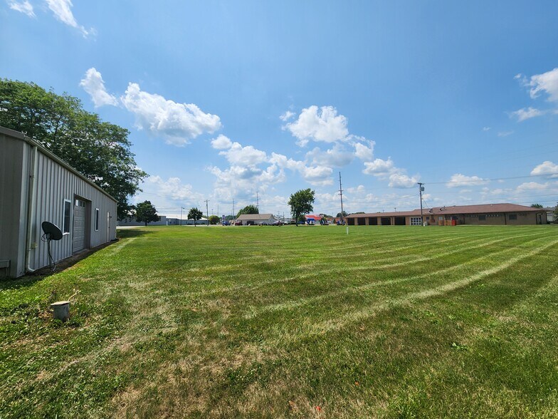 1419 Wayne St, Celina, OH à vendre - Photo du bâtiment - Image 2 de 17