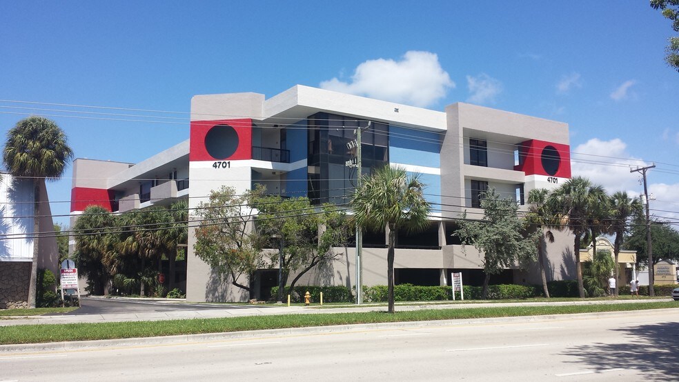 4701 N Federal Hwy, Pompano Beach, FL à louer - Photo du bâtiment - Image 1 de 7