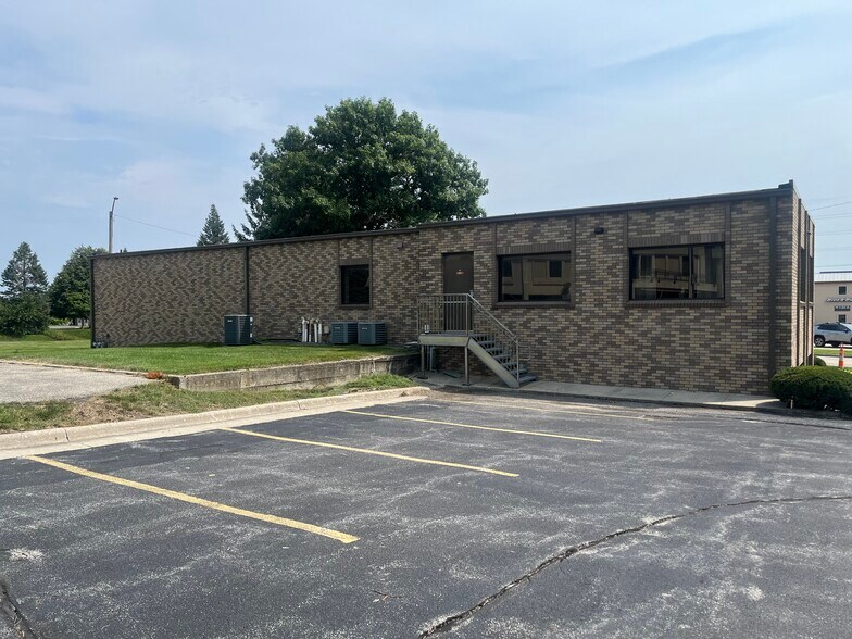 414 Northwestern Ave, Ames, IA à vendre - Photo du bâtiment - Image 2 de 7