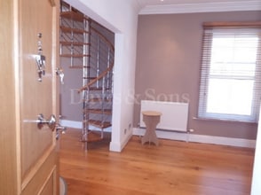 126 Caerleon Rd, Newport for lease Interior Photo- Image 2 of 5