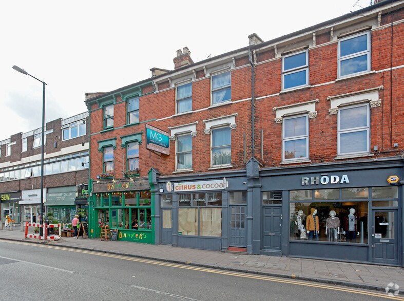 23 Park Rd, Londres à louer - Photo du bâtiment - Image 2 de 3