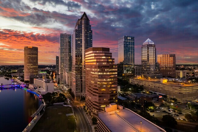 More details for 401 E Jackson St, Tampa, FL - Coworking for Lease