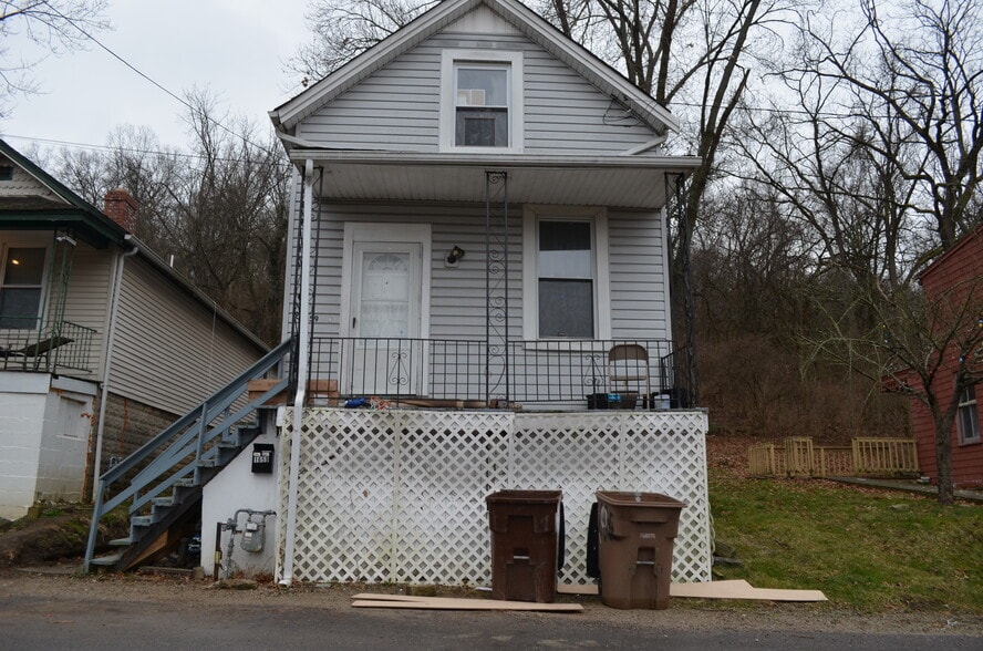 1659 Lionel Ave, Cincinnati, OH à vendre - Photo principale - Image 1 de 1