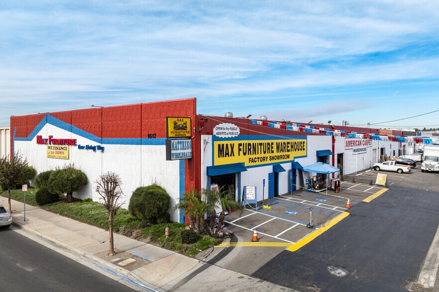 1617 W Rosecrans Ave, Gardena, CA for lease - Primary Photo - Image 1 of 12