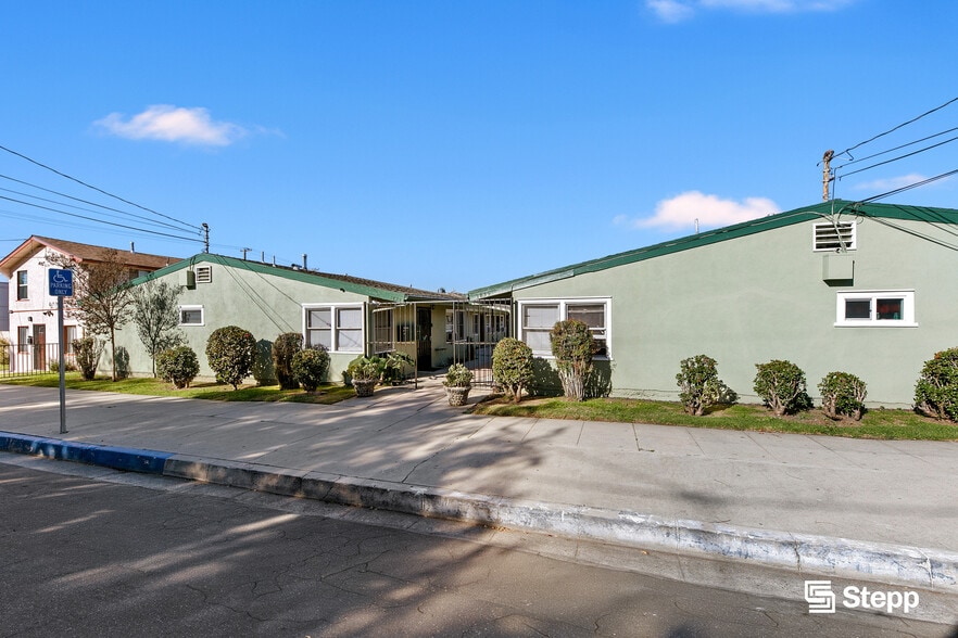 1825 Stanley Ave, Signal Hill, CA for sale - Primary Photo - Image 1 of 19