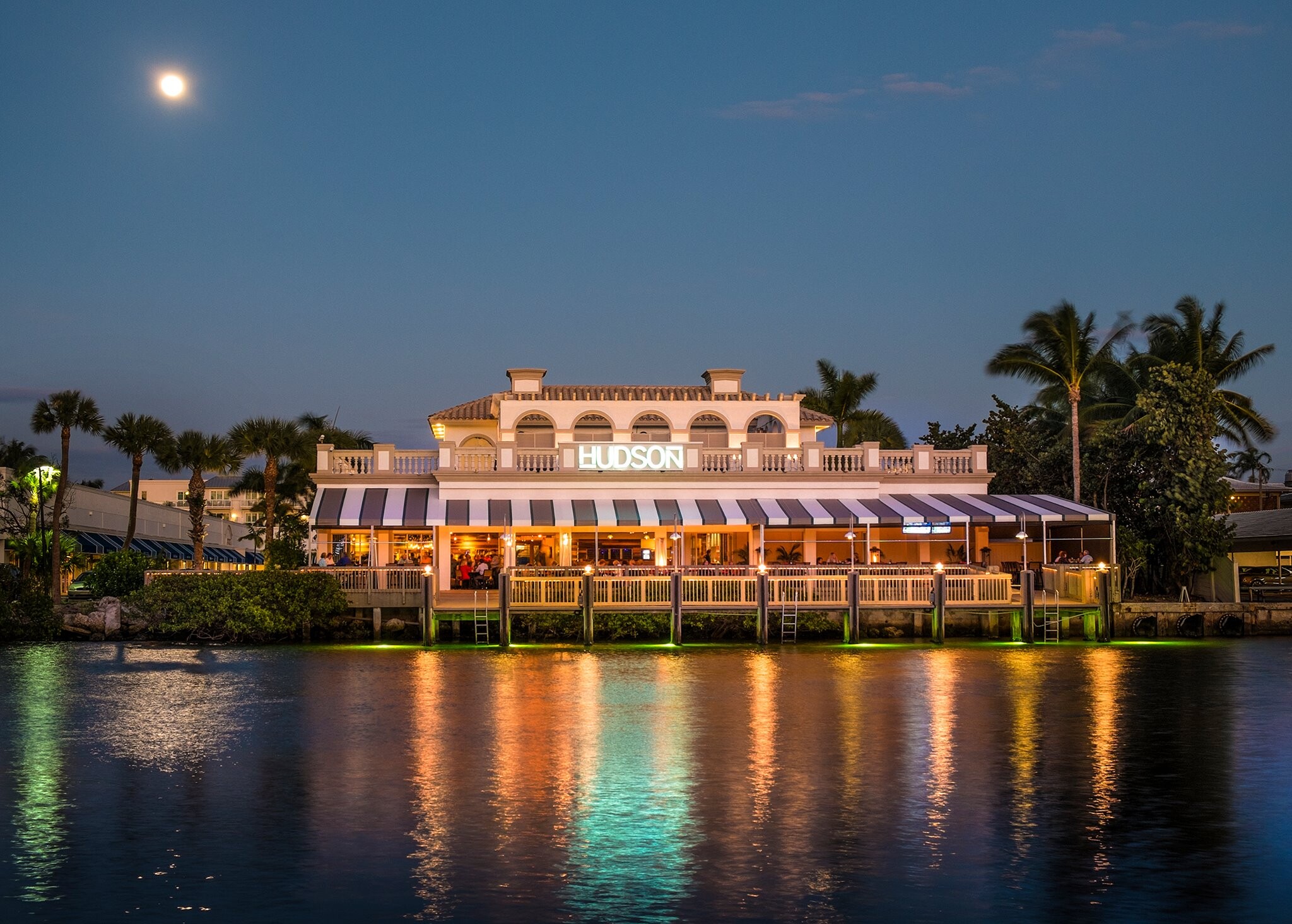 900 E Atlantic Ave, Delray Beach, FL à louer Photo du b timent- Image 1 de 8