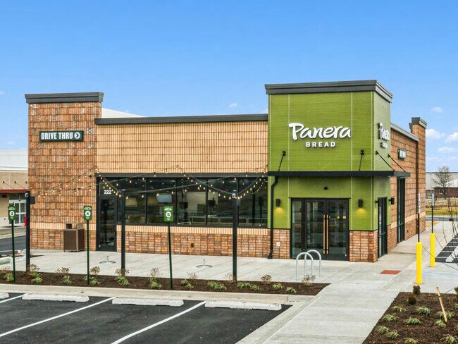 Plus de détails pour 222 E 175th St, Westfield, IN - Commerce de détail à vendre