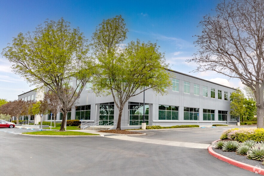 2720 Zanker Rd, San Jose, CA for lease - Building Photo - Image 2 of 8