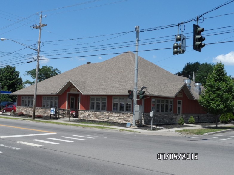 609 E Main St, Malone, NY for sale - Primary Photo - Image 1 of 1