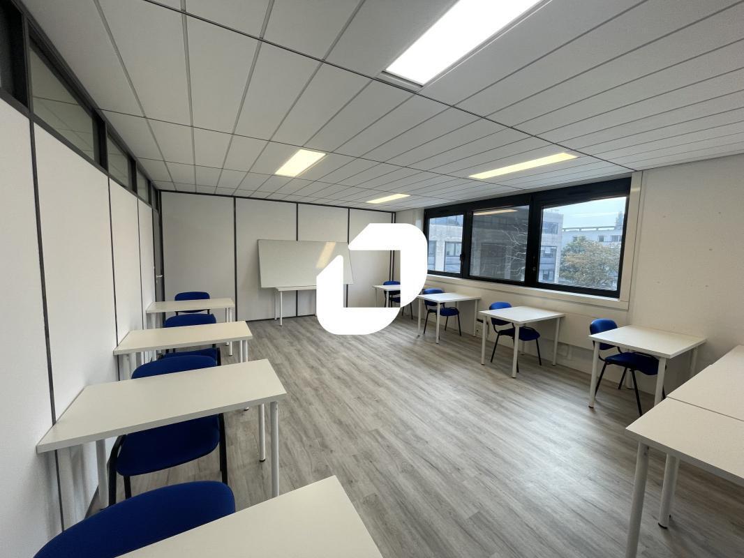 Office in Lognes for sale Interior Photo- Image 1 of 5